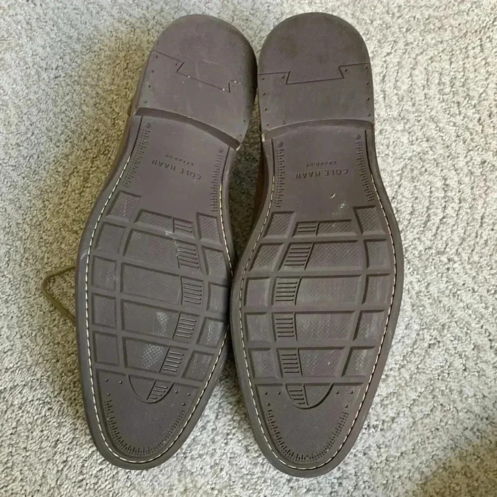 Cole Haan men’s leather lace up shoes size 9 1/2